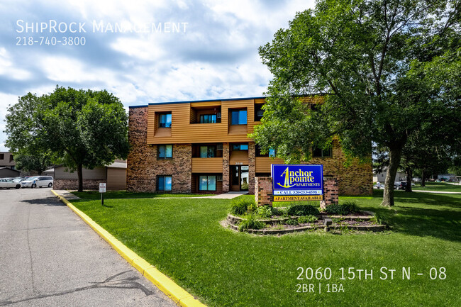 Primary Photo - 2060 15th St N