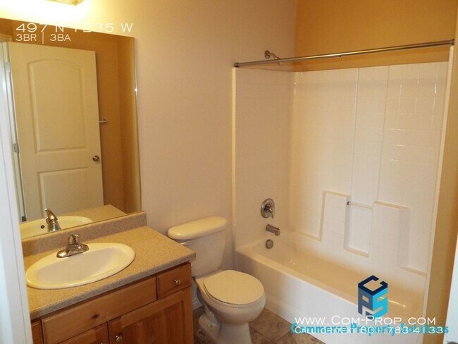 Building Photo - Lovely 3 bed, 2.5 bath in Orem!