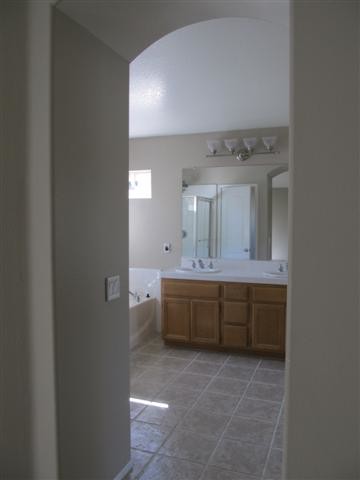 Building Photo - 24508 Sunshine Dr