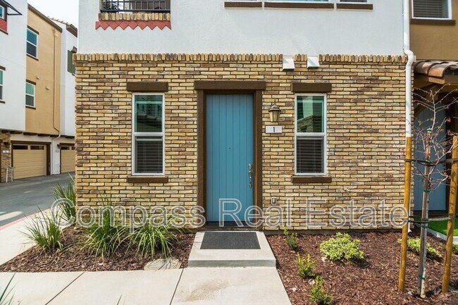 Building Photo - 2730 Viterbo Ct