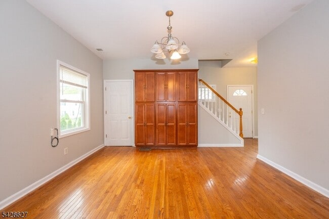 Building Photo - 99 Chesapeake Ave