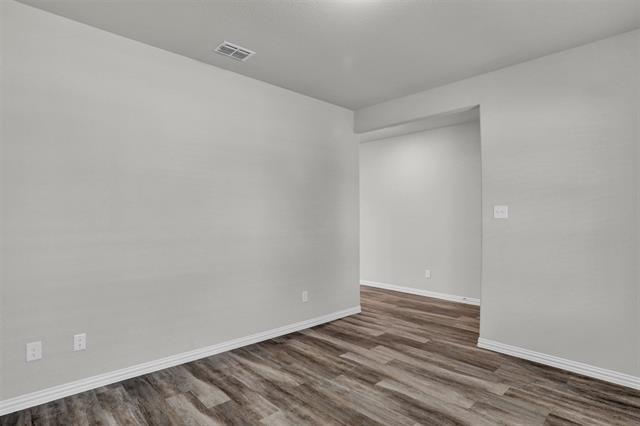 Building Photo - 628 Fawn Valley Dr