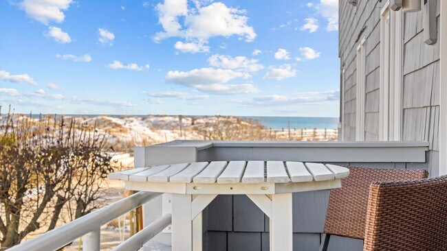 Building Photo - 224 Boardwalk-SI ID1309012P