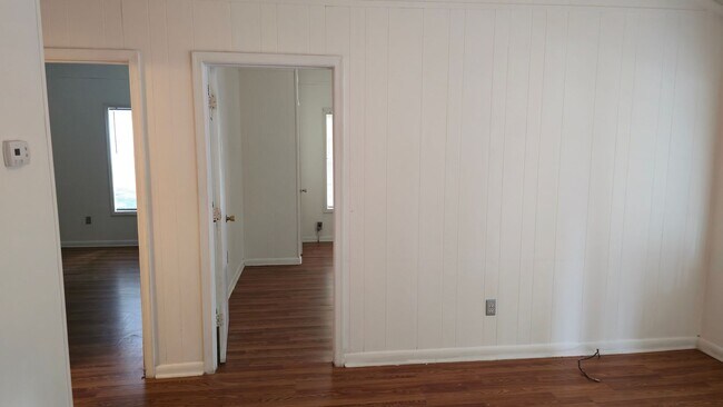Building Photo - leaphart1327