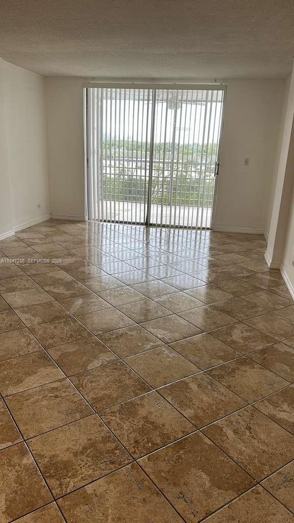 Building Photo - 3660 NE 166th St