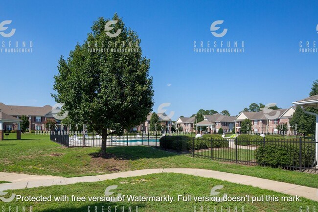 Building Photo - GATED COMMUNITY - Freshly Painted 2 Bed 2 Bath Condo AVAILABLE NOW