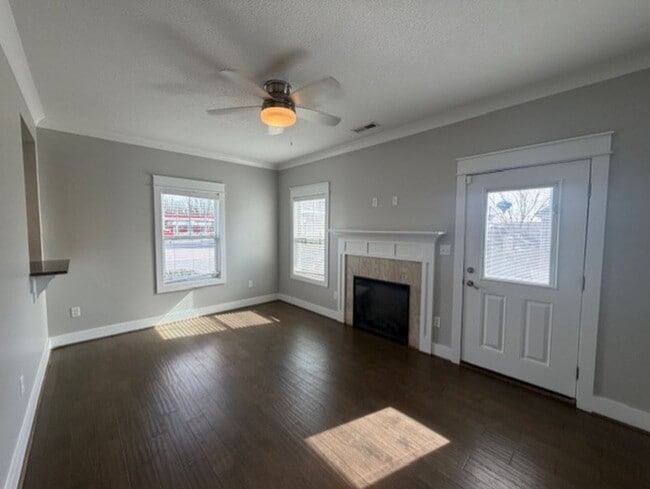 Building Photo - Portlock Square