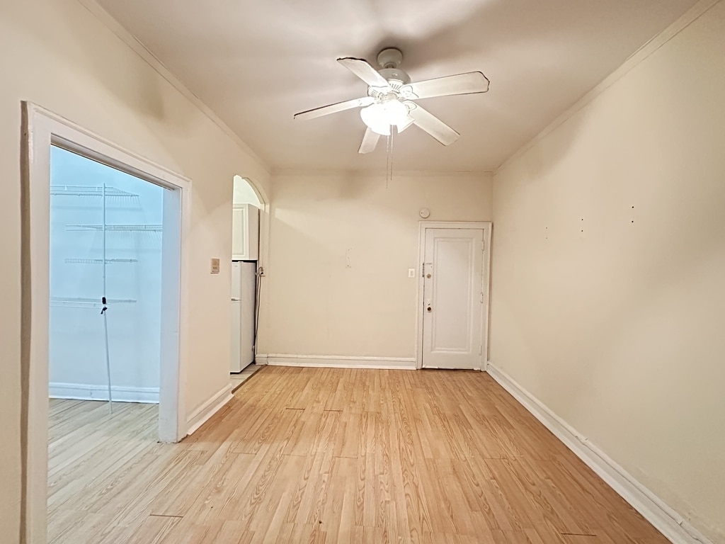 Building Photo - 2832 N Burling St