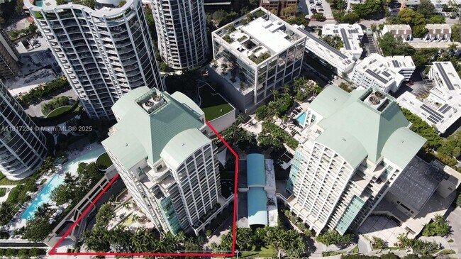 Building Photo - 3400 SW 27th Ave
