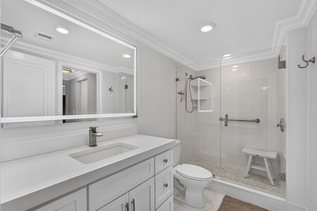 Building Photo - 5400 N Ocean Dr