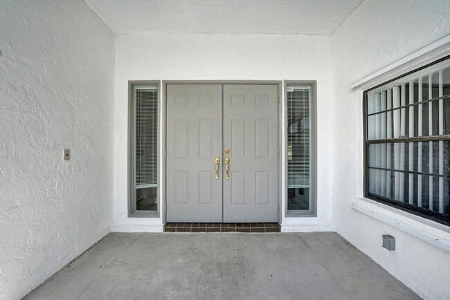 Building Photo - 8578 Eagle Run Dr