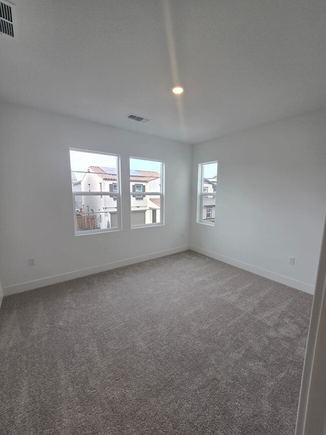 Building Photo - 3275 Workman Ave