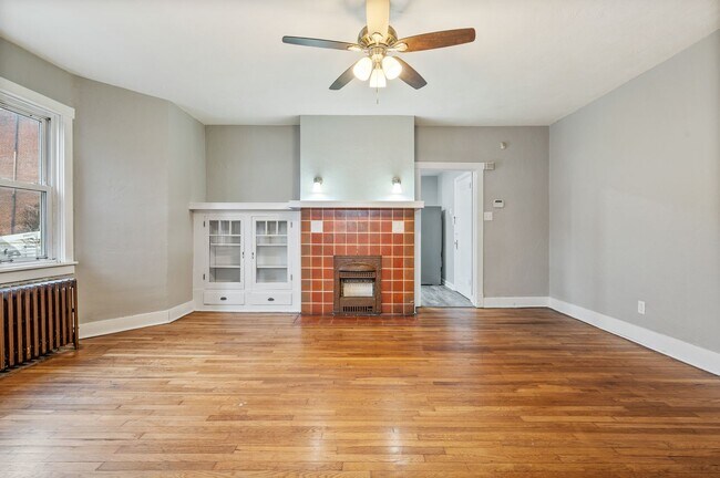 Building Photo - 101-103 E Agnew Avenue