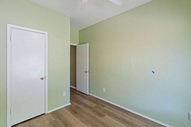 Building Photo - Beautiful 3 bedroom, 2 bathroom home in Southeast Austin!!!