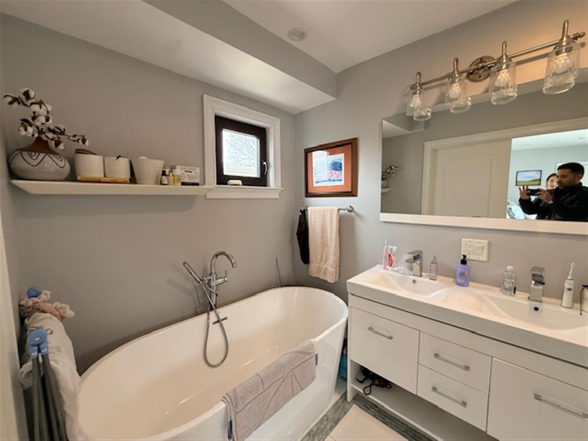 Building Photo - 3 Village St