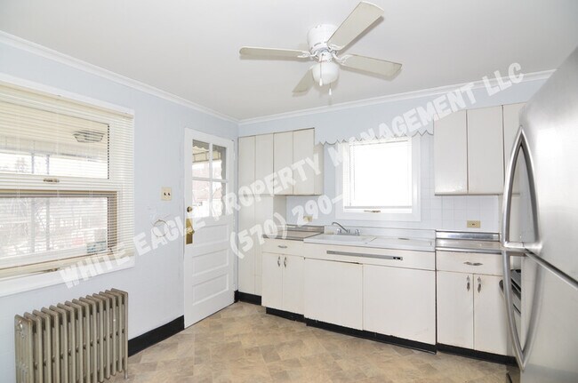 Building Photo - 319 Front St