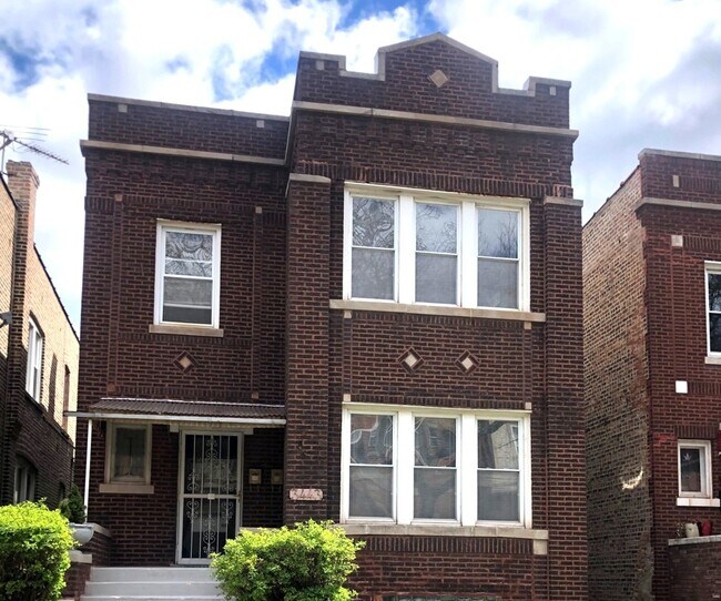 Building Photo - 3443 N Monticello Ave