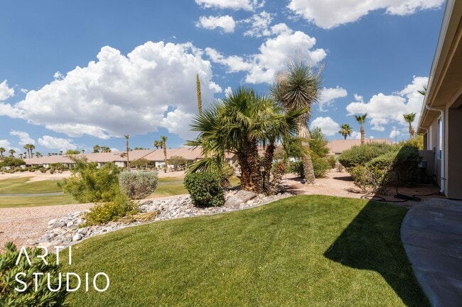 Building Photo - Welcome to your dream home located in the ...