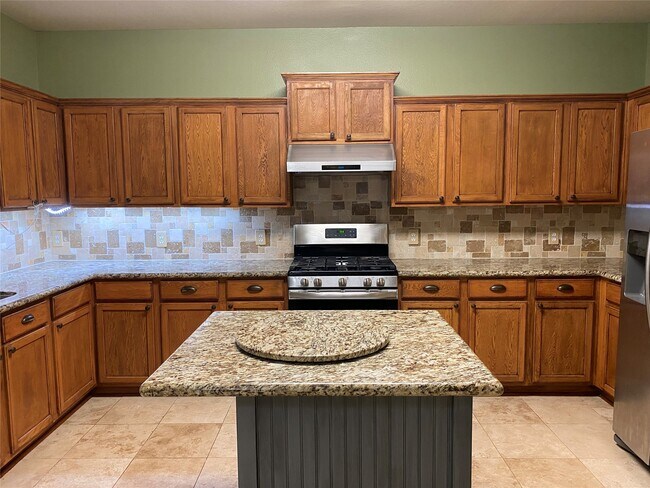 Building Photo - 2714 Orchard Creek Ln