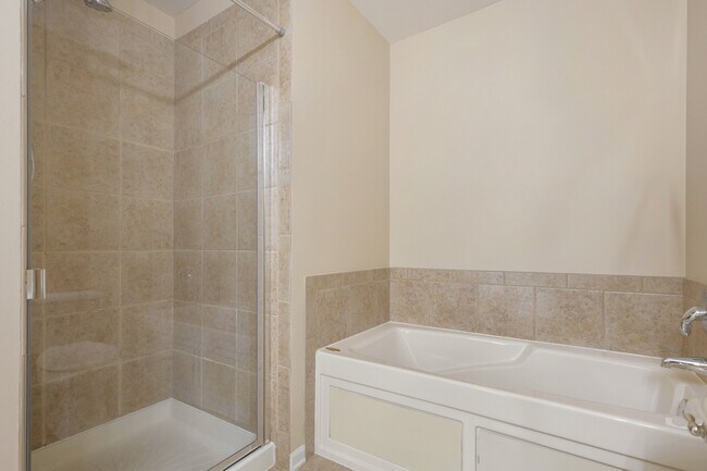 Building Photo - 419 Vaughn Cir