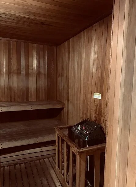 Building Photo - 1245 McClellan Dr