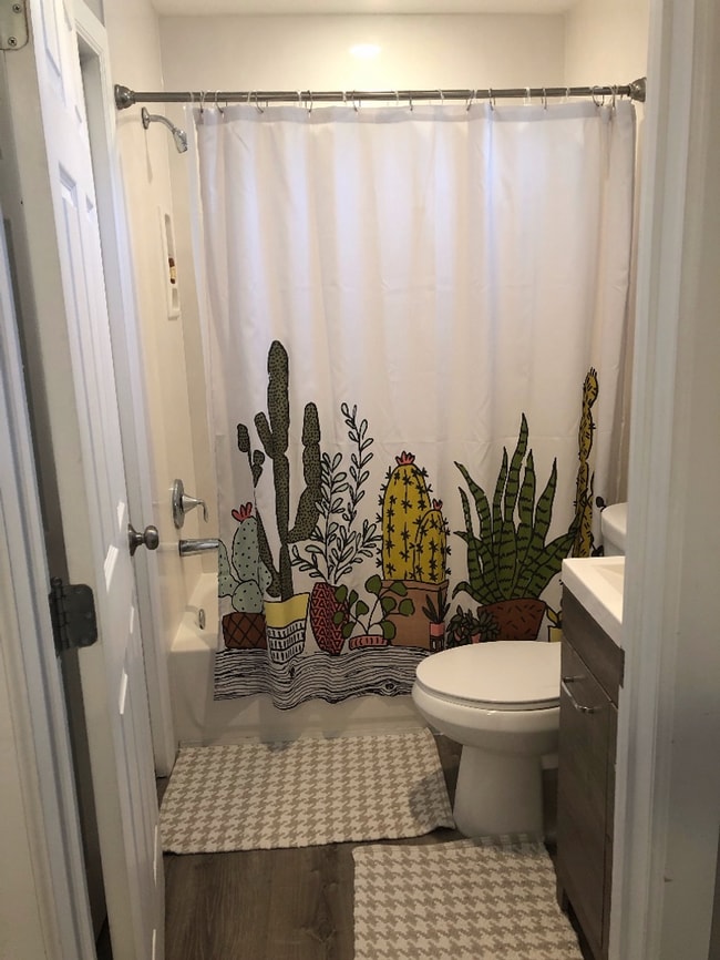 Building Photo - NEWLY REMODELED 1 BED 1 BATH Coming Soon!!