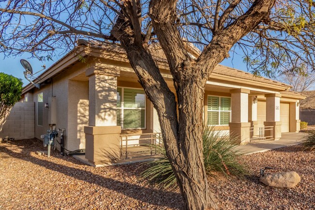 Building Photo - New Listing in Maricopa