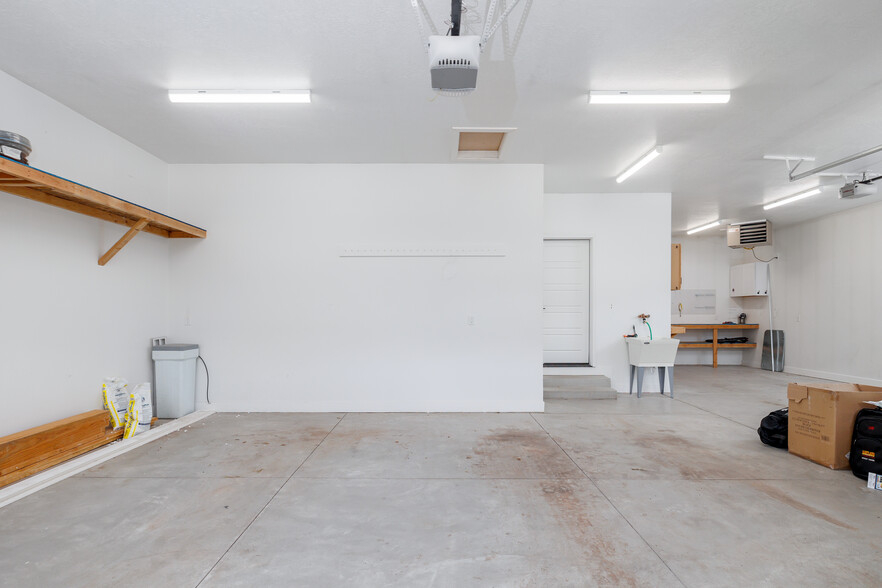 Building Photo - 277 S 1250 E