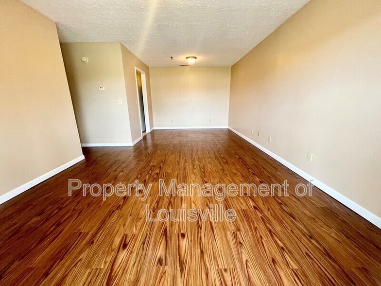 Building Photo - Mason Manor Apartments