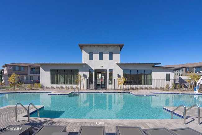 Building Photo - 2121 W Sonoran Desert Dr