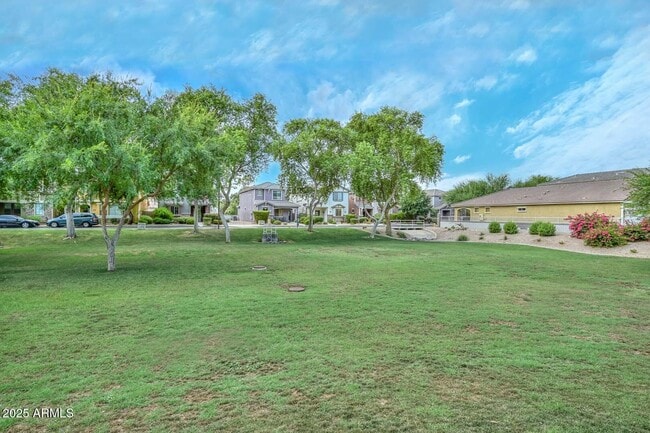 Building Photo - 3733 E Kerry Ln