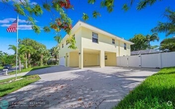 Building Photo - 4255 NE Sunset Dr