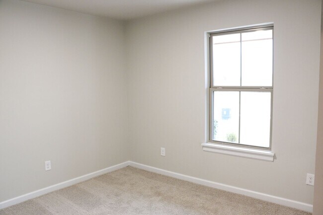 Building Photo - Brand New Home in Shawnee!