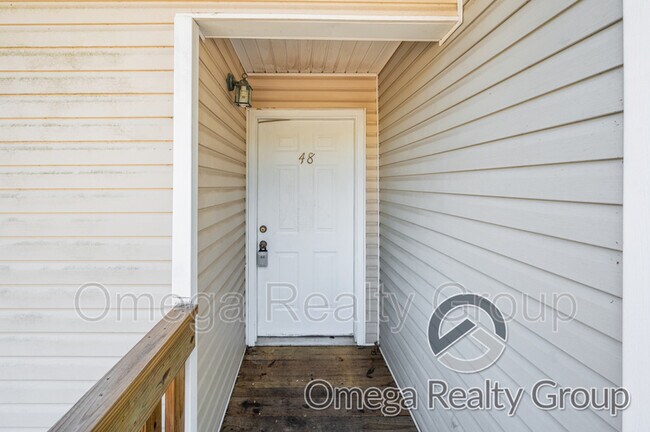 Building Photo - 484 Grey Hill Rd