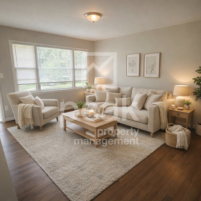 Building Photo - $1,150! 3Bed/ 1.5 Bath House! Apply by 2/11 to get half off your first month.