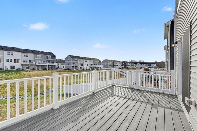 Building Photo - Built 2024 | Modern Townhome Near Fredericksburg – More Space, Better Value