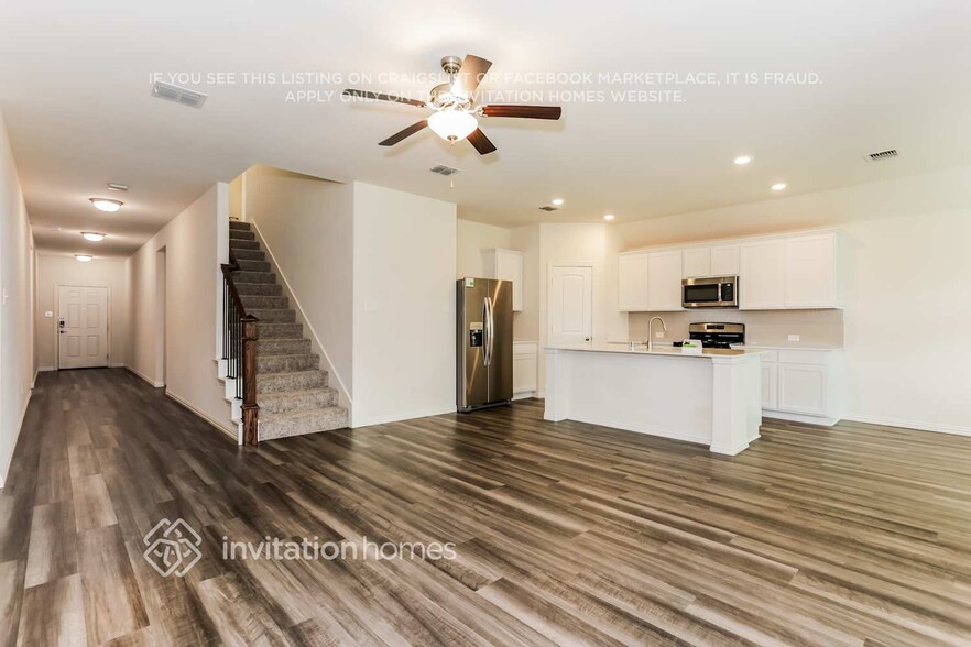 Building Photo - 1353 Renoir Dr