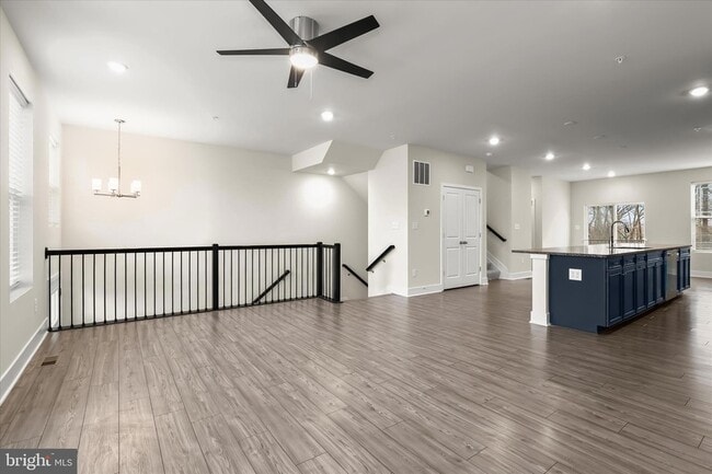 Building Photo - 304 Sweetbay Rd