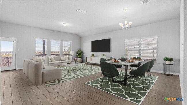 Building Photo - 3210 Roan St