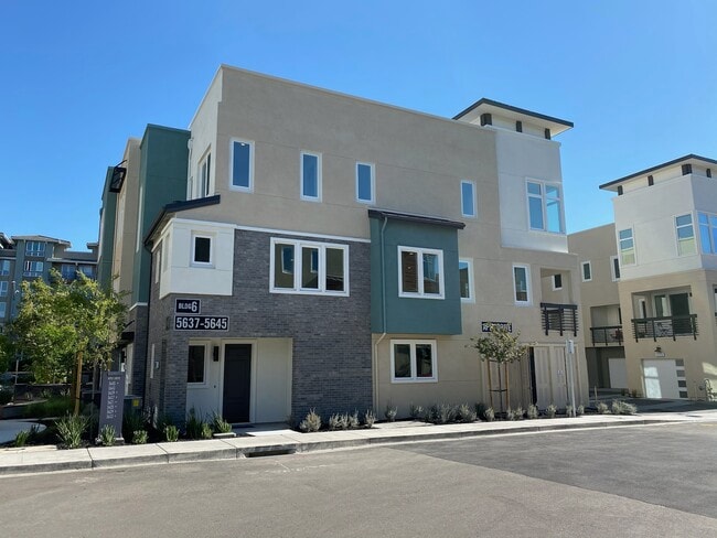 Building Photo - 5645 Apex Dr