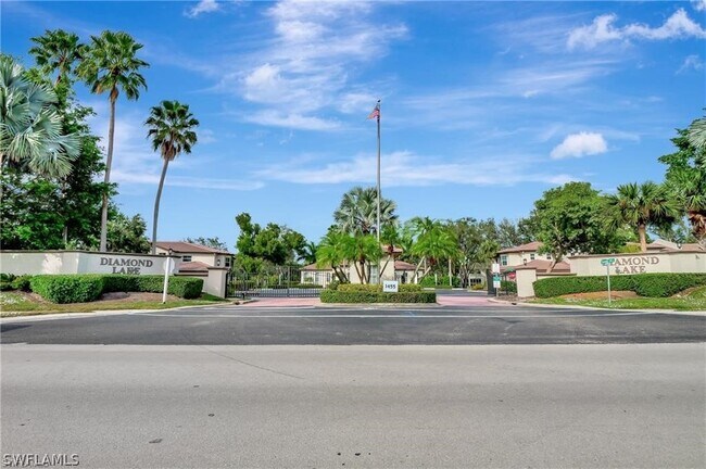 Building Photo - 300 Diamond Cir