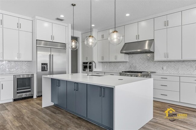 Building Photo - 9226 Santorini Dr