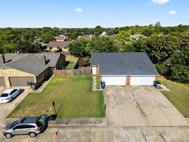 Building Photo - 534 Canary Ln