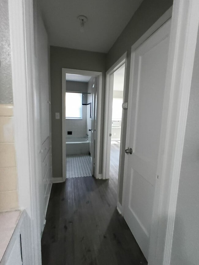 Building Photo - CLOSE TO TINKER! *PROMO FIRST FULL MONTH FREE!