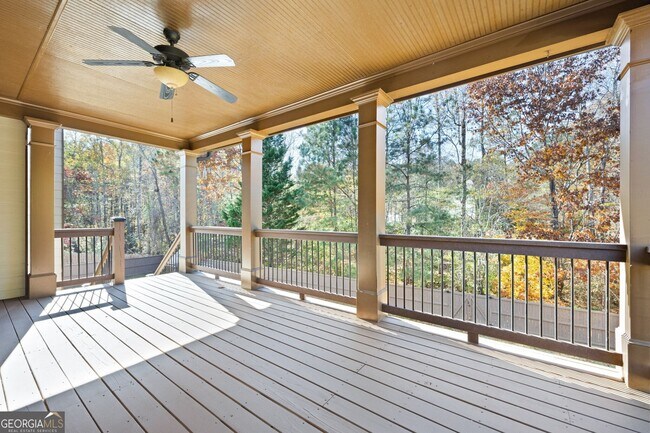 Building Photo - 215 Arthur Hills Dr