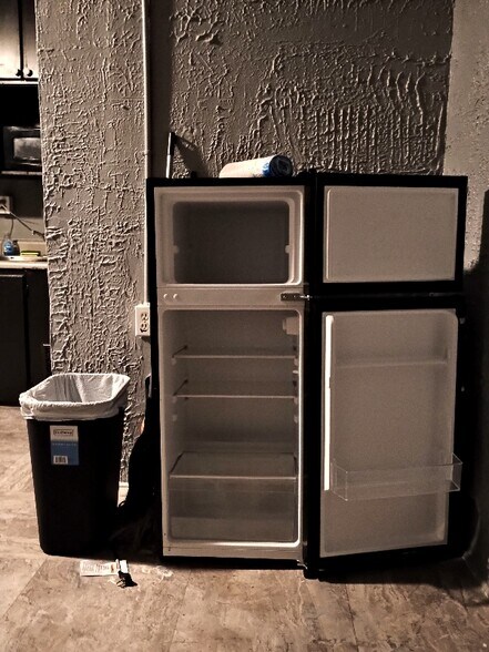 Building Photo - 9 Nutt Ave