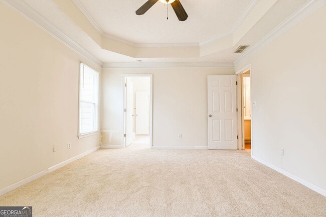 Building Photo - 105 N Oakland Cir