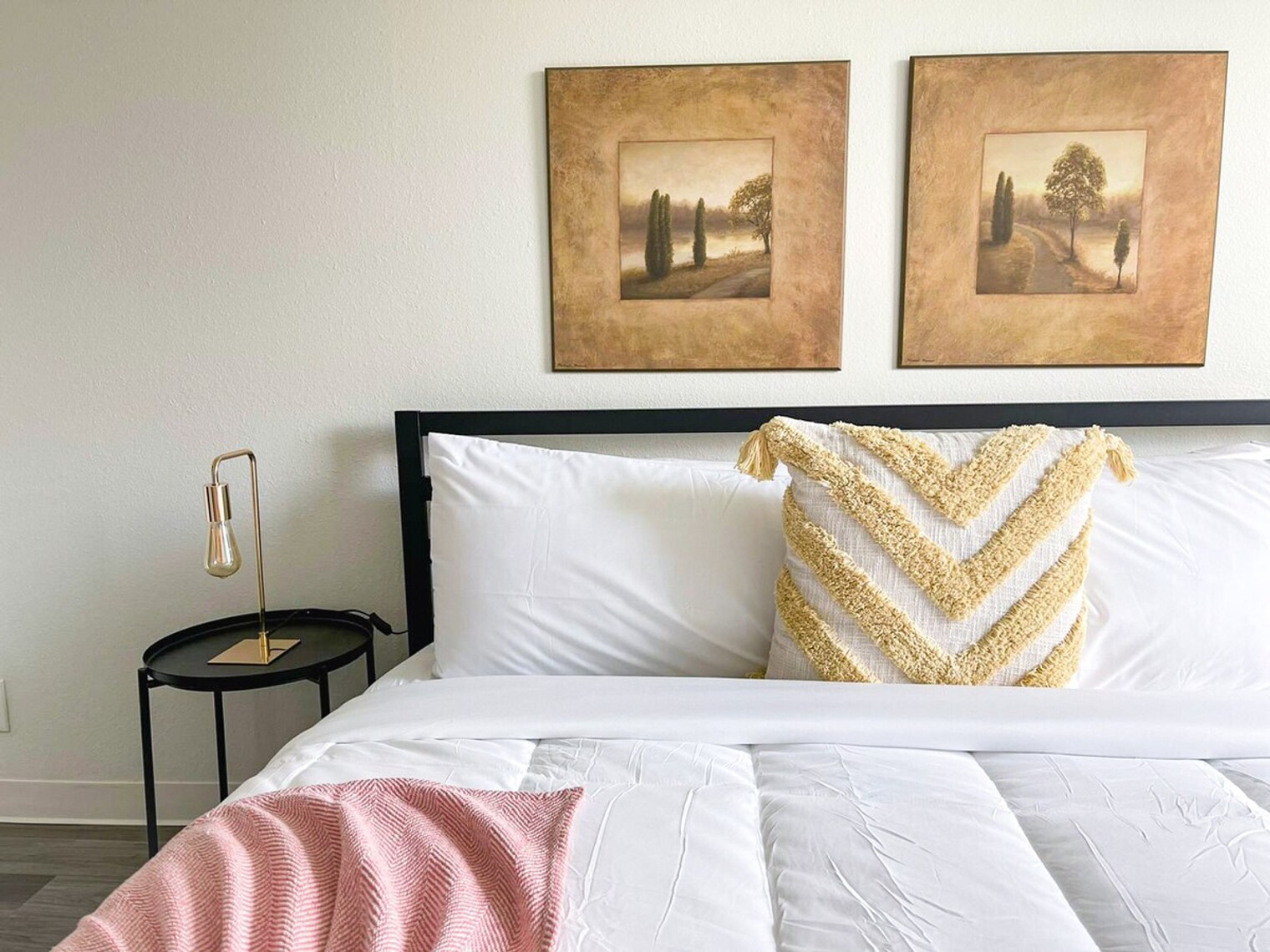 Building Photo - 2515 Burnet Ave