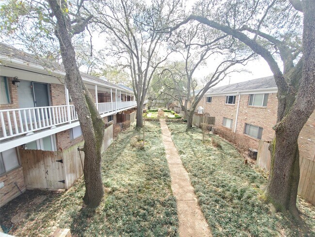 Building Photo - 4040 San Felipe St