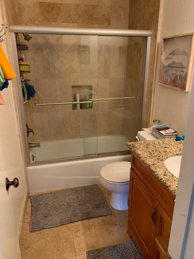 Building Photo - 1417 Calle Mirador